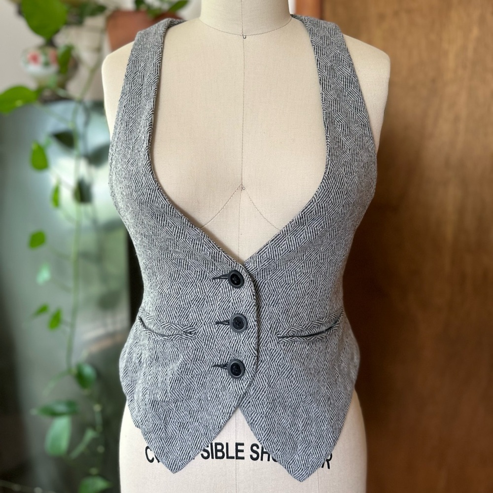 BDG Grey & black vest